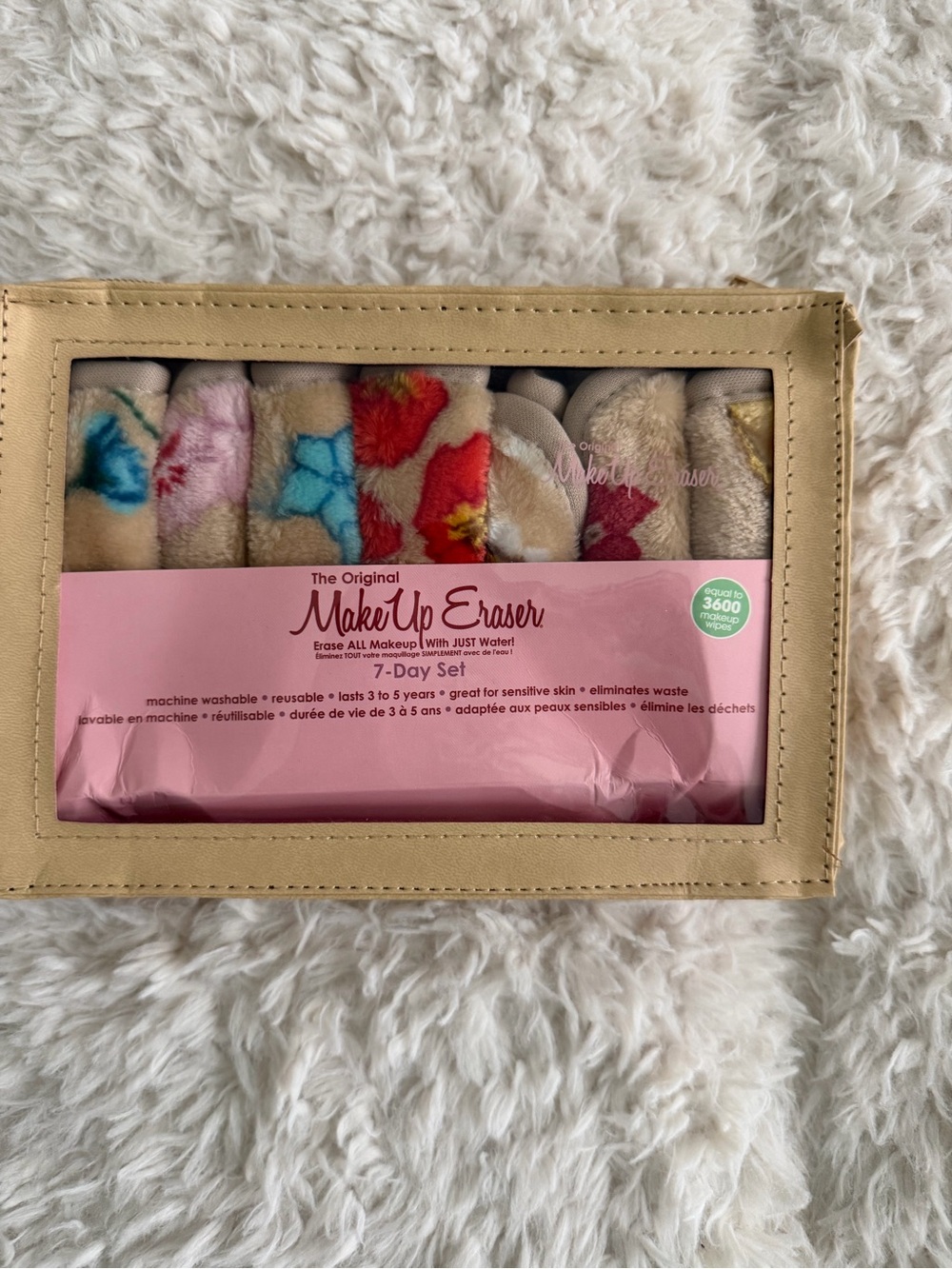 The Original MakeUp Eraser 7-Day Floral Cloth Set in Tan Case